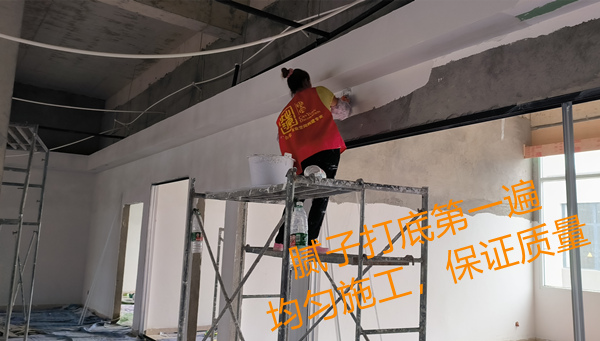 南寧辦公室裝修現(xiàn)場實況—燦源裝飾 南寧辦公室裝修現(xiàn)場實況—燦源裝飾